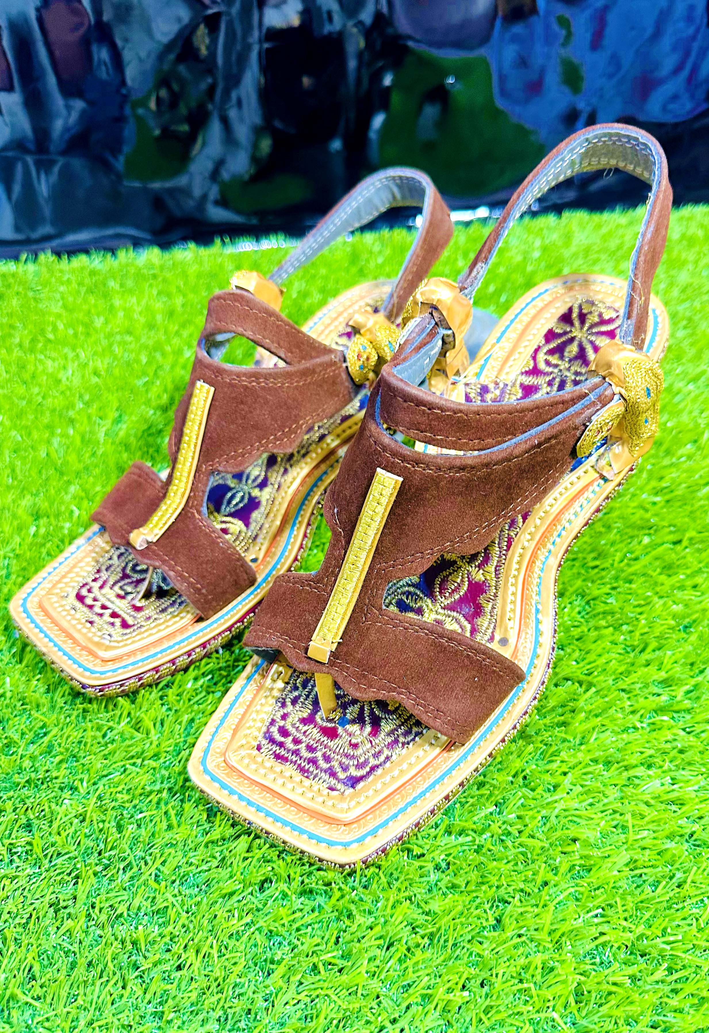 100% Pure Leather (Sahbar and Zari  Chapal )