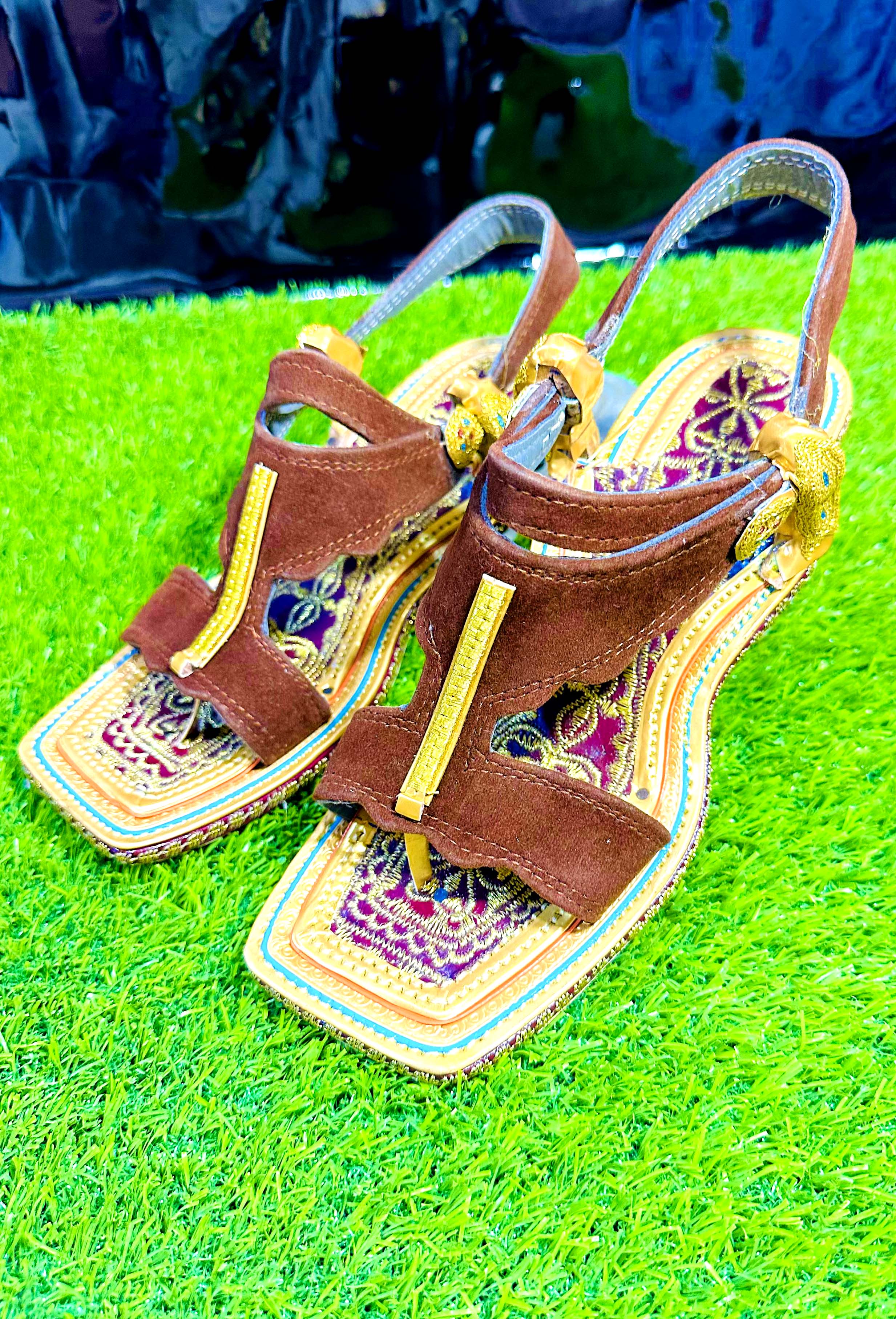 100% Pure Leather (Sahbar and Zari  Chapal )