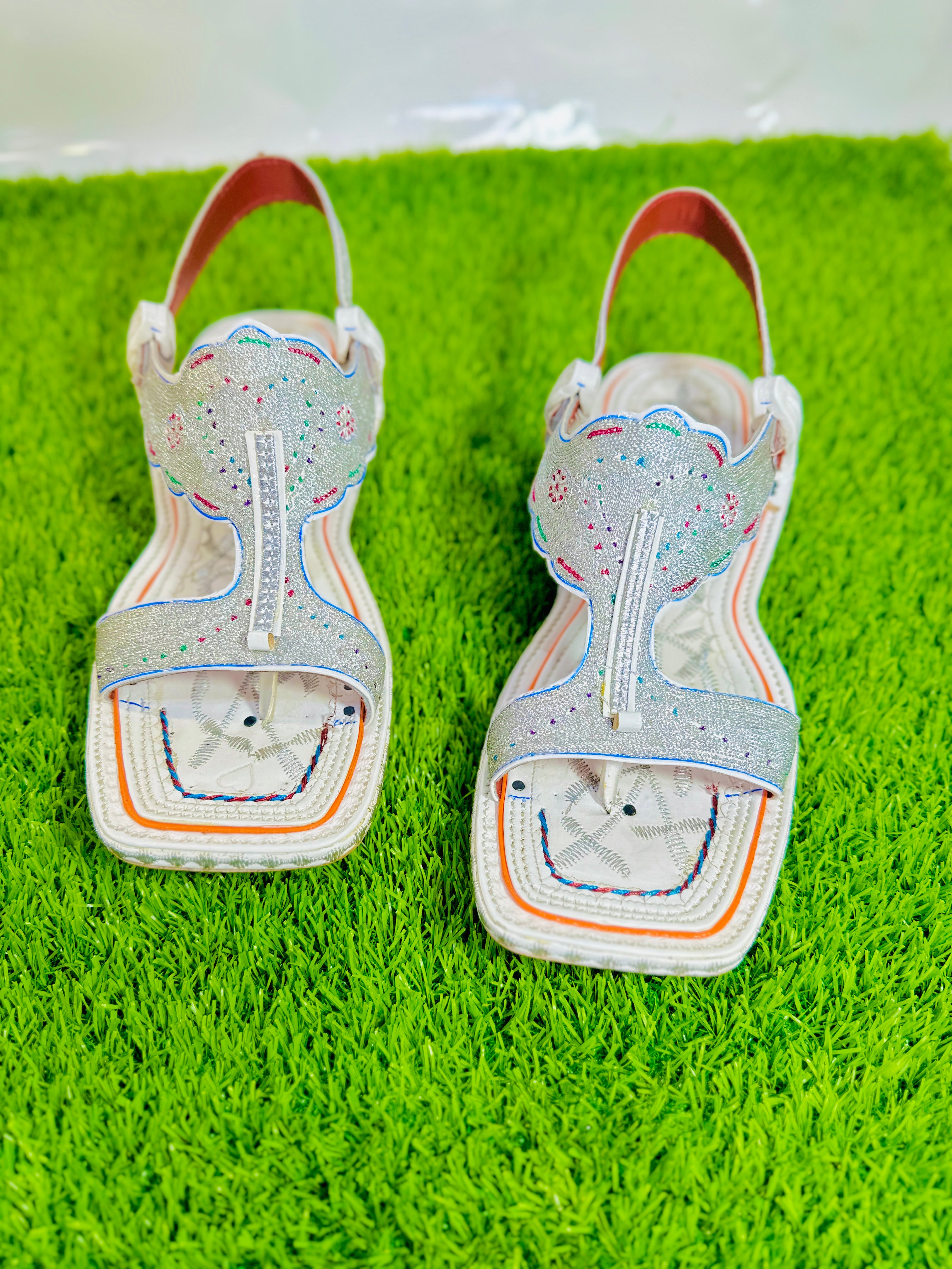 Fully Handmade Original  100% Leather ( White Zari Chapal )