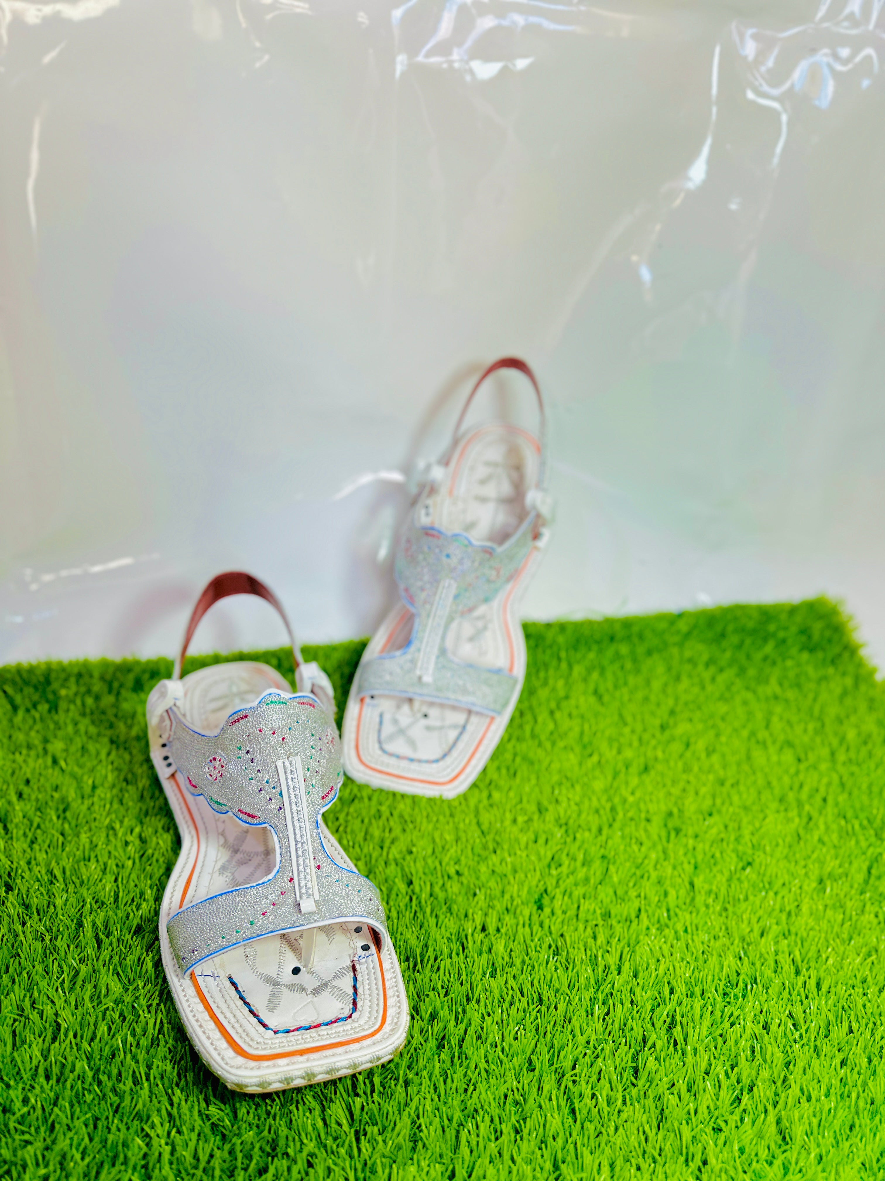 Fully Handmade Original  100% Leather ( White Zari Chapal )