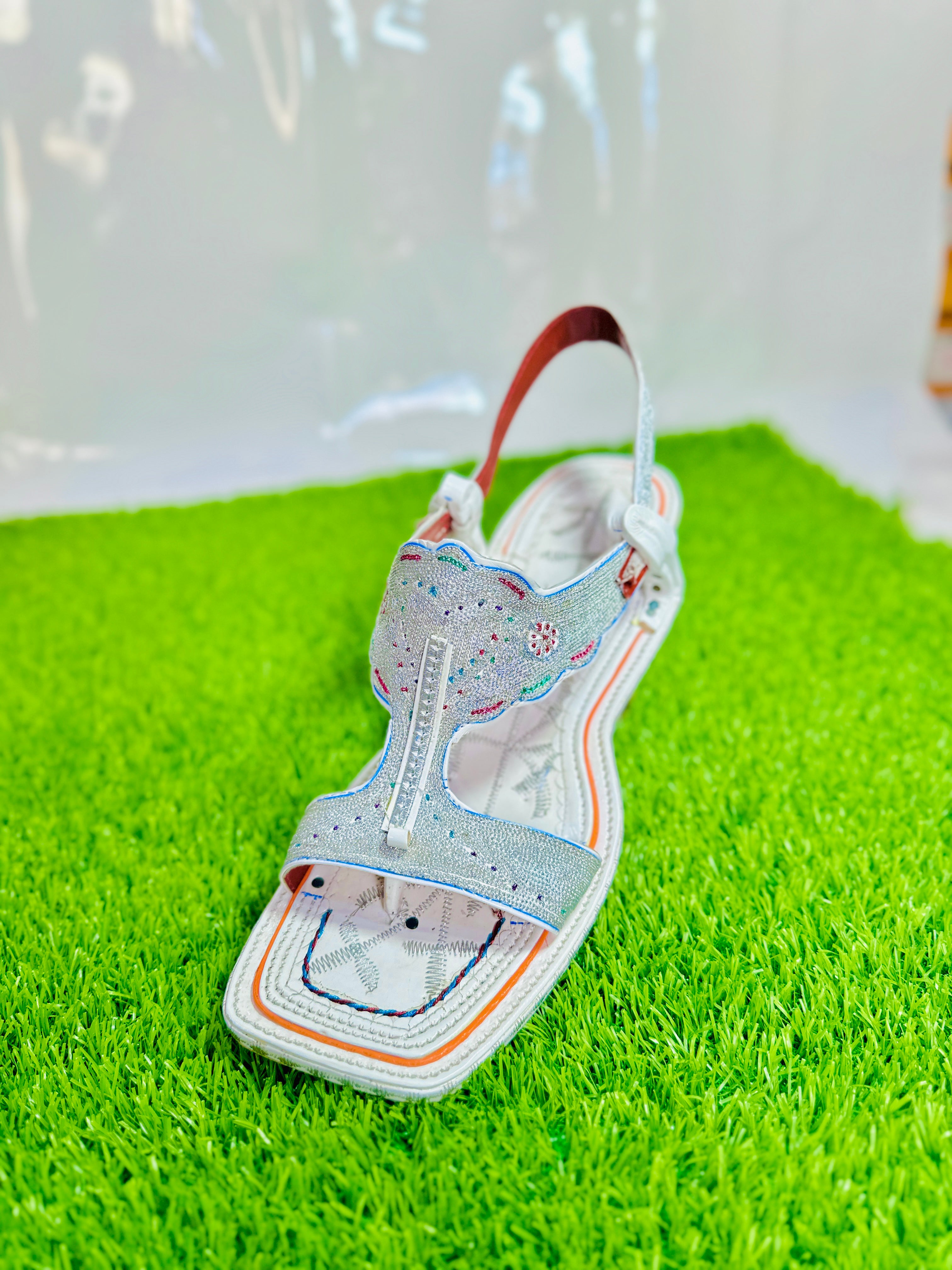 Fully Handmade Original  100% Leather ( White Zari Chapal )