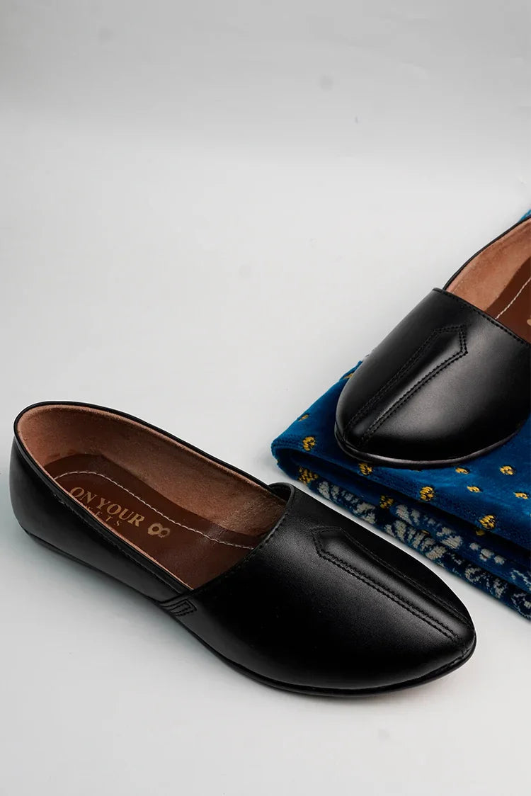 Picture of On Your Feets - Men Nagra - Warrior Black - Available at Raja Sahib