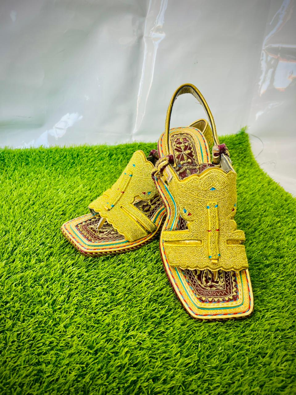 100% Pure Leather Handmade (CR Golden Zari Chapal)
