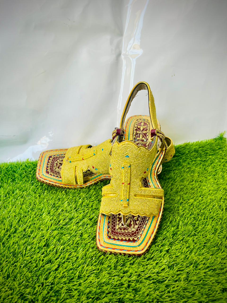 100% Pure Leather Handmade (CR Golden Zari Chapal)