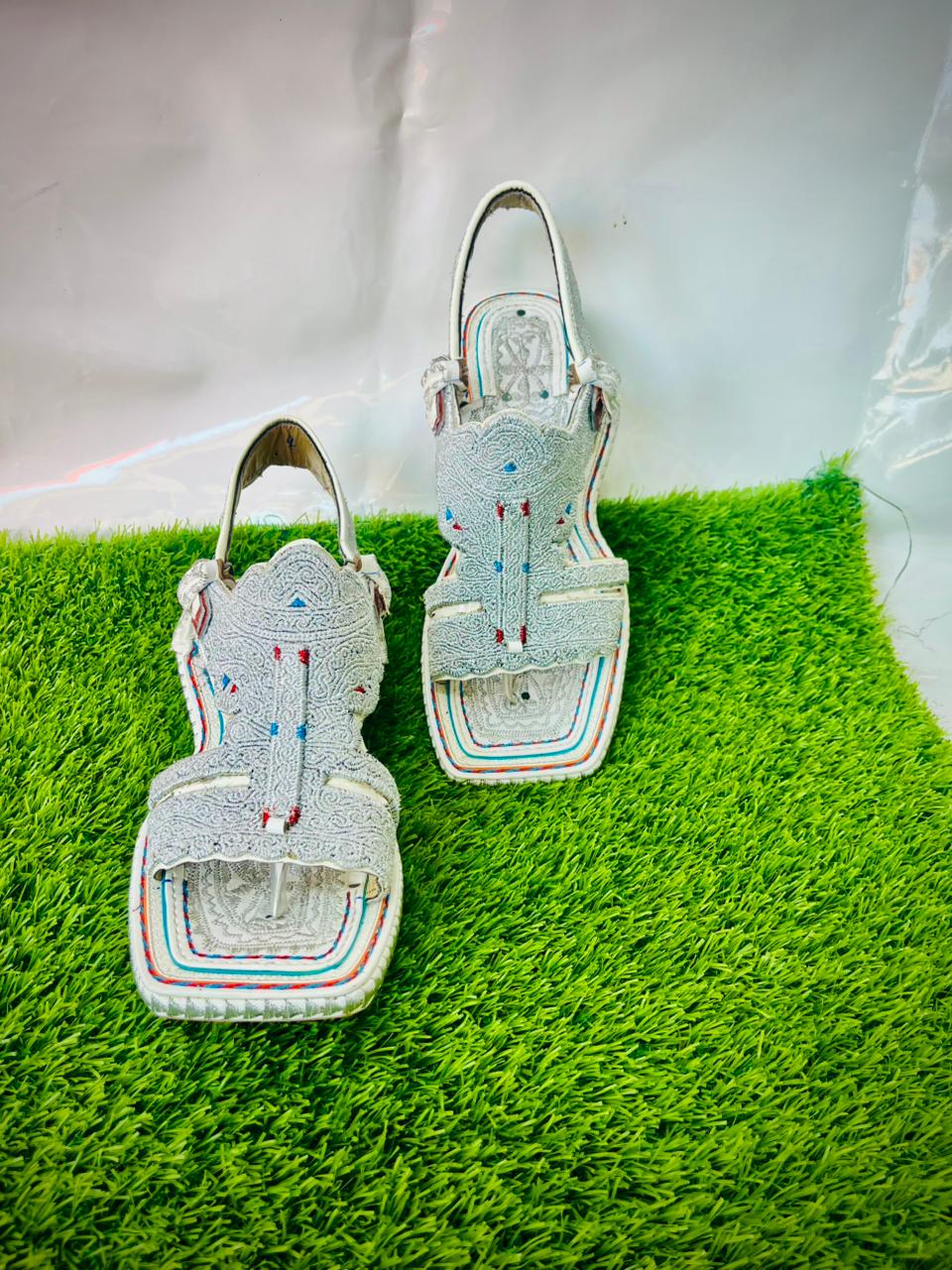 100% Pure Leather Handmade (CR White Zari Chapal)