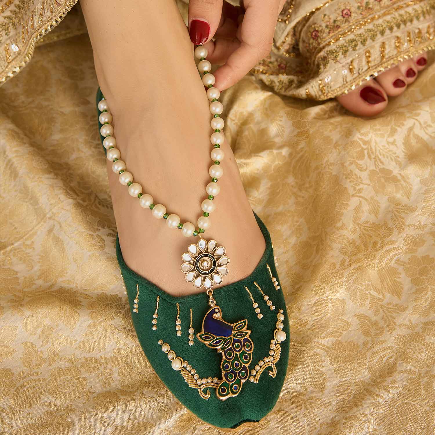 Husna-e-Jahan - Dazzle by Sarah