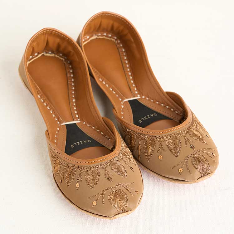 Mahbano (Camel) - Dazzle by Sarah